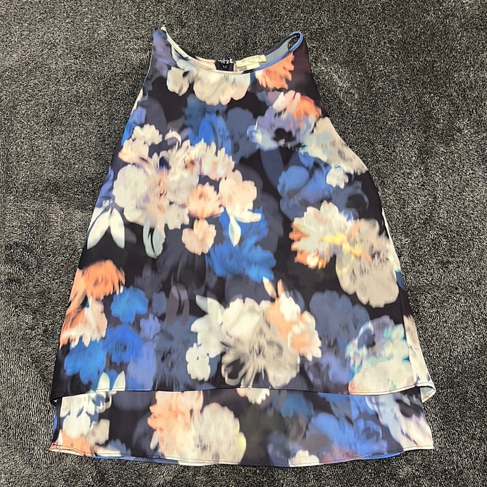 St. Tropez West Blue Blurred Watercolor Floral Flowy Tank Style Top - Size XS